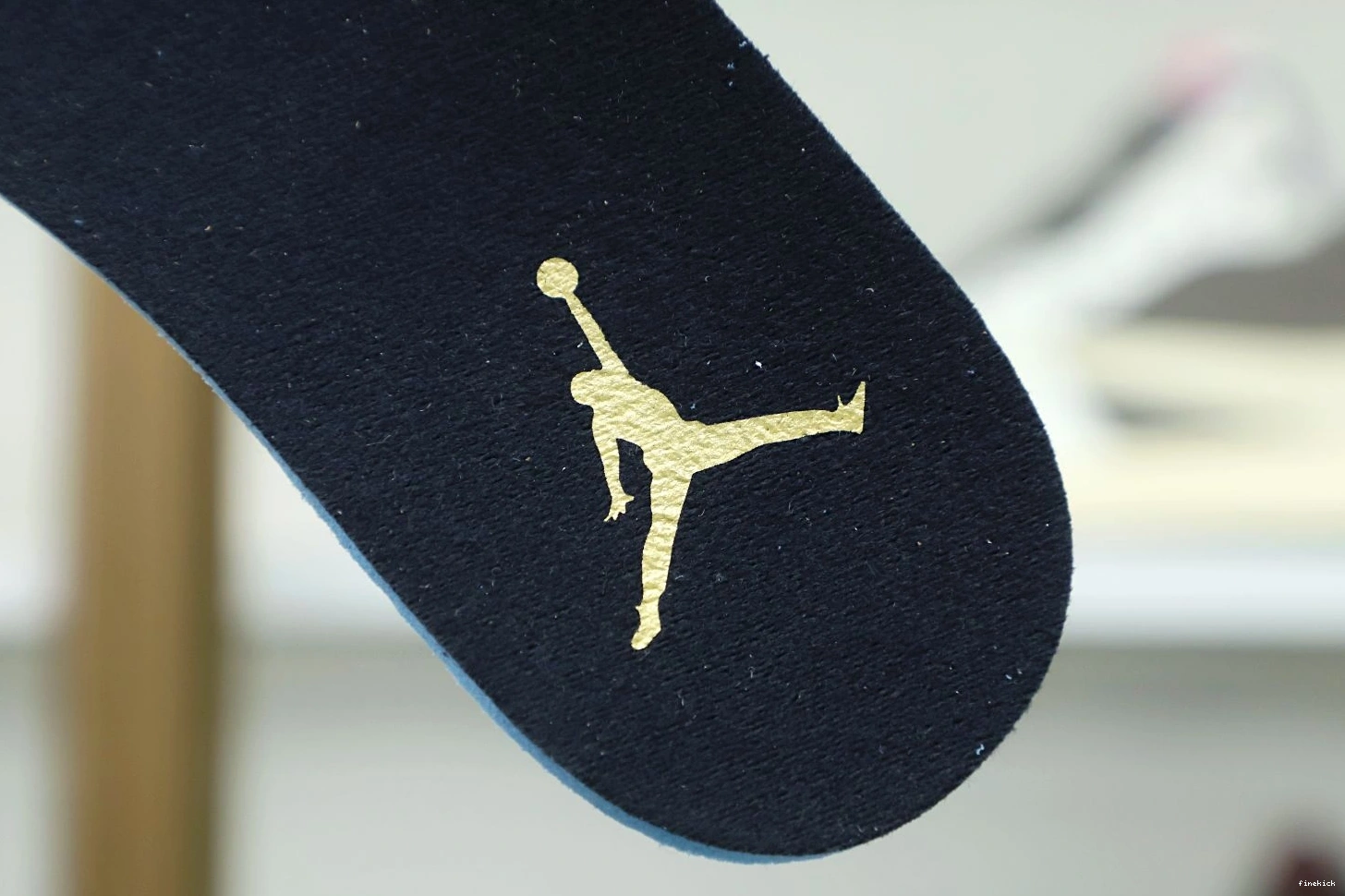RETRO 12 JORDAN 'ROYALTY' AIR 0929